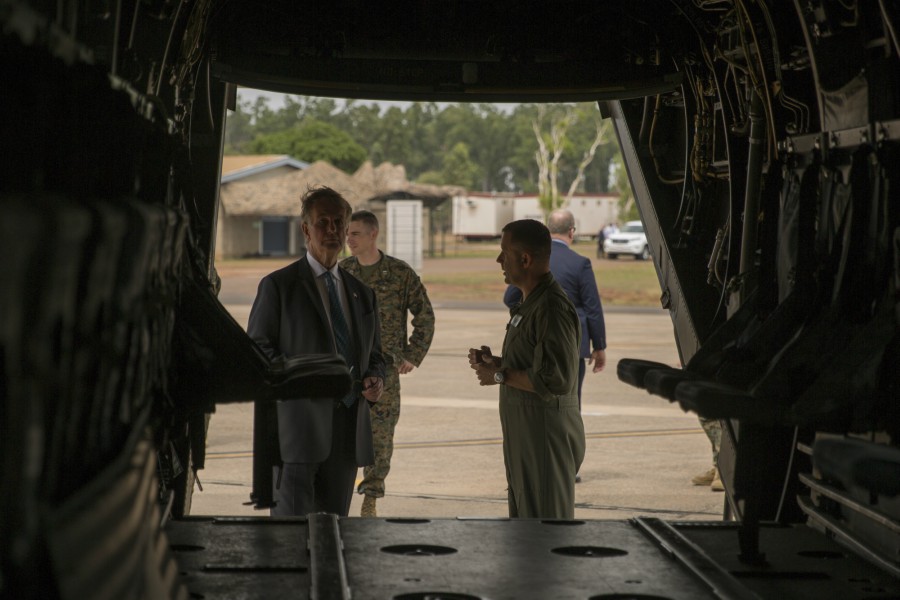 U.S. Ambassador Culvahouse visits Marines at RAAF Darwin 